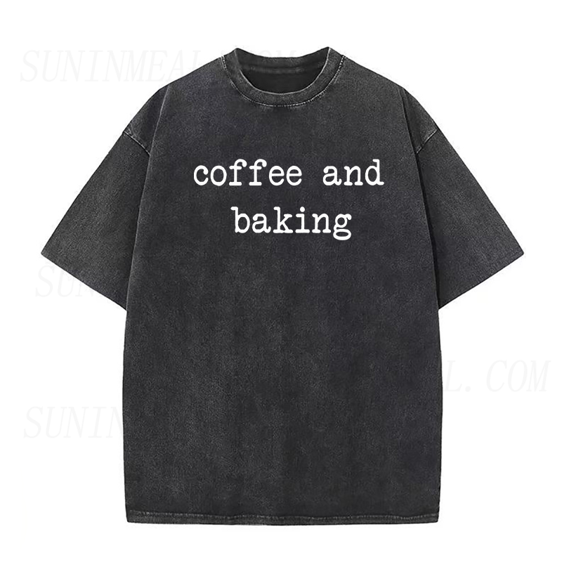 コーヒーとベーキングのユニセックスTシャツ