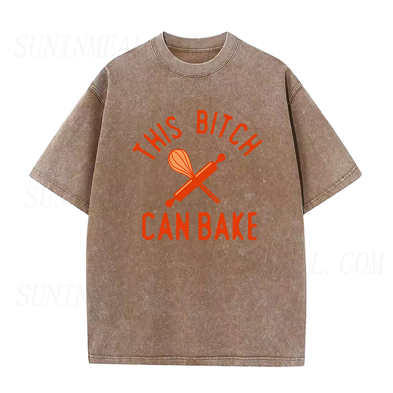 This Bitch Can Bake ユニセックスTシャツ