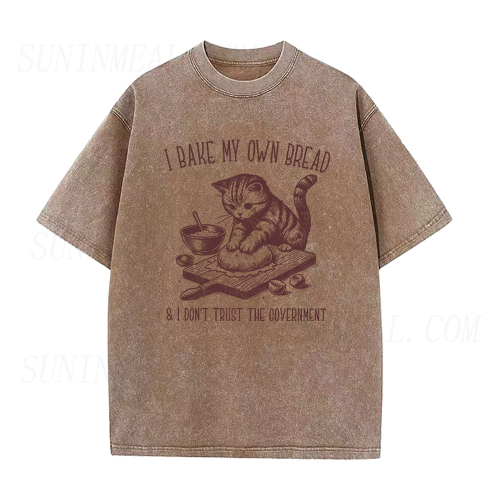 Vintage Cat Baking Bread Unisex Tee