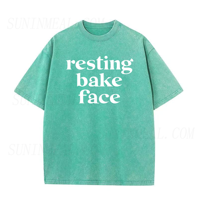 レストベイクフェイスユニセックスTシャツ