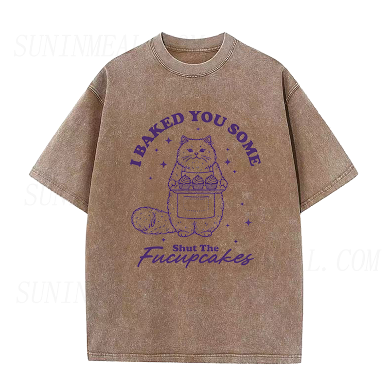 シャット・ザ・フカップケーキのユニセックスTシャツを焼きました