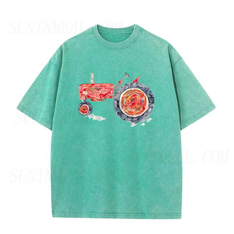 赤いトラクターのユニセックスTシャツ