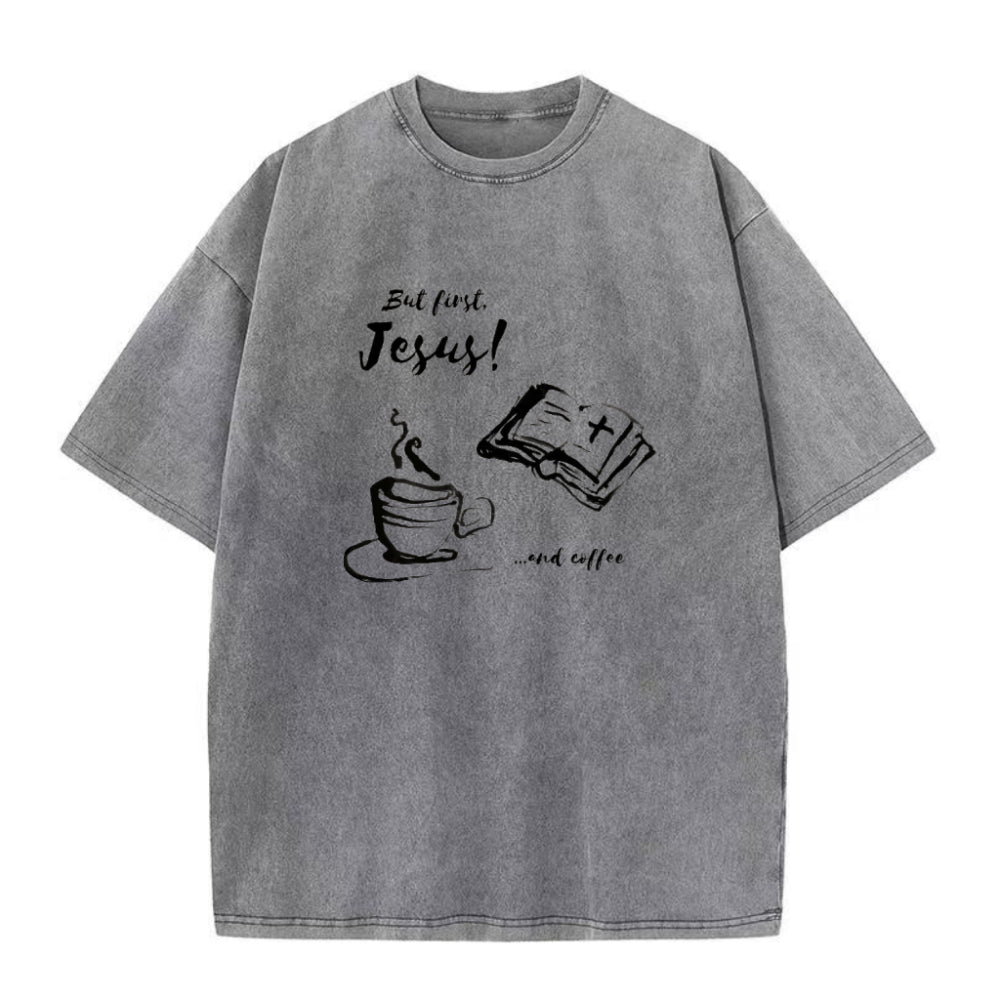 バット・ファースト・イエス&コーヒー ユニセックスTシャツ