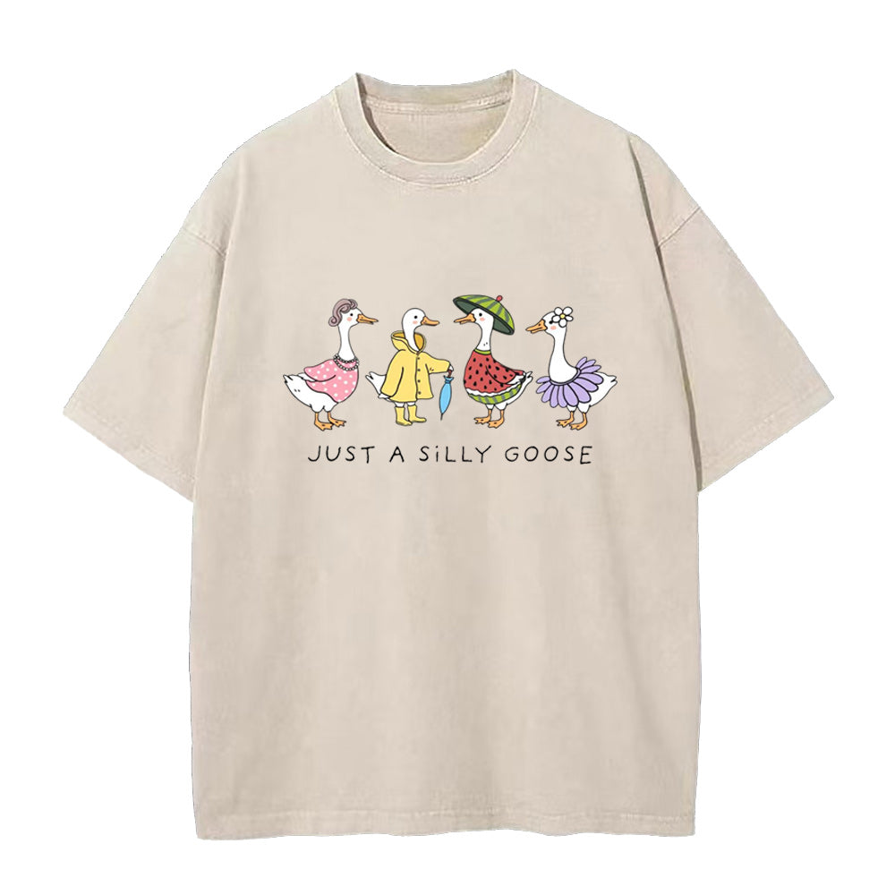 ちょっとおバカなガチョウのユニセックスTシャツ