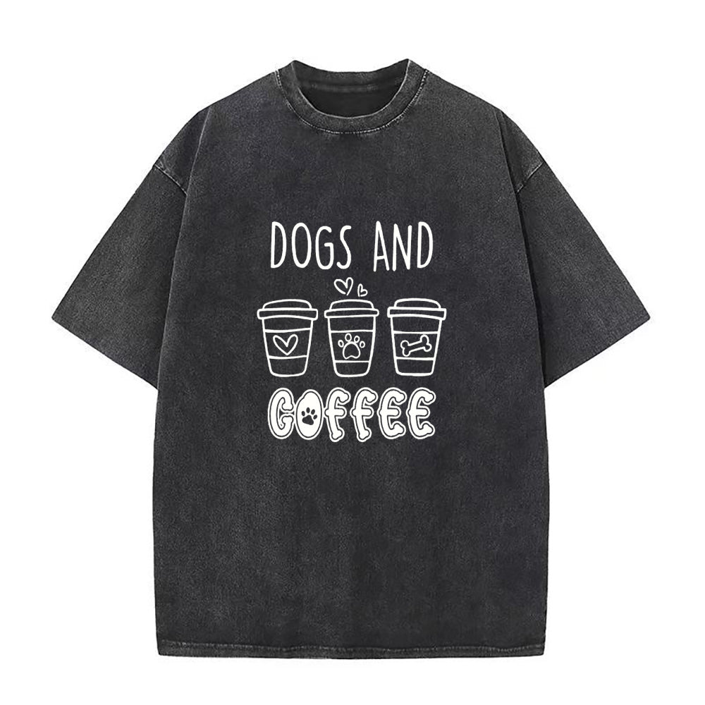 犬とコーヒー ユニセックスTシャツ
