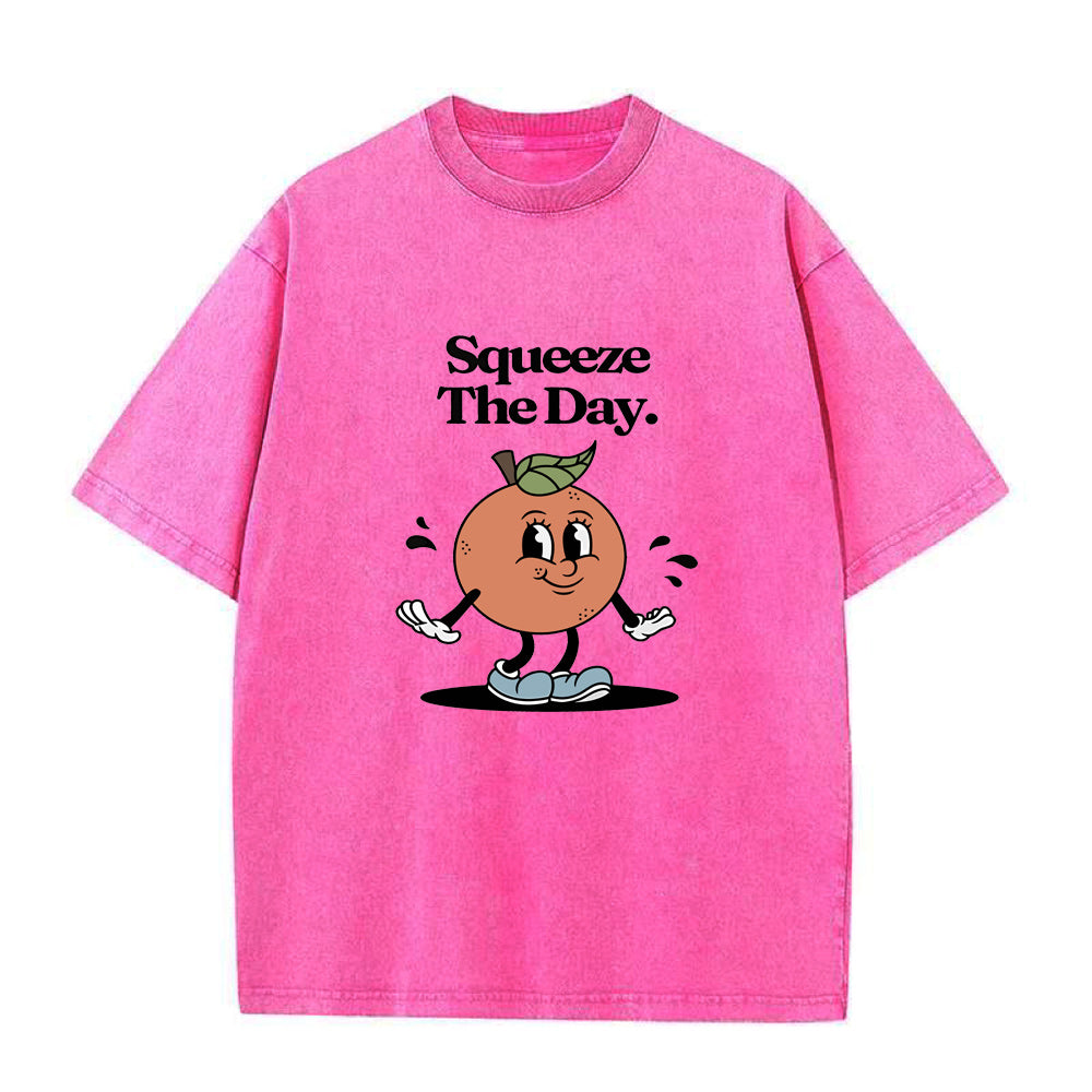 スクイーズ・ザ・デイ ユニセックスTシャツ