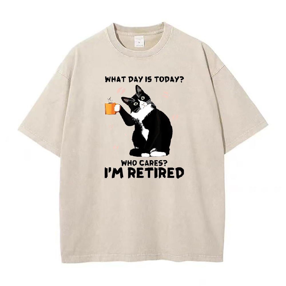 誰が気にする？私は引退したのよ、ユニセックスTシャツ