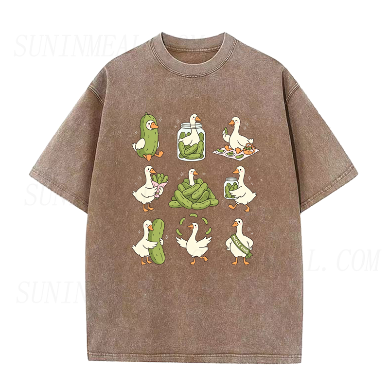 Goose Loves Pickles Unisex Tee