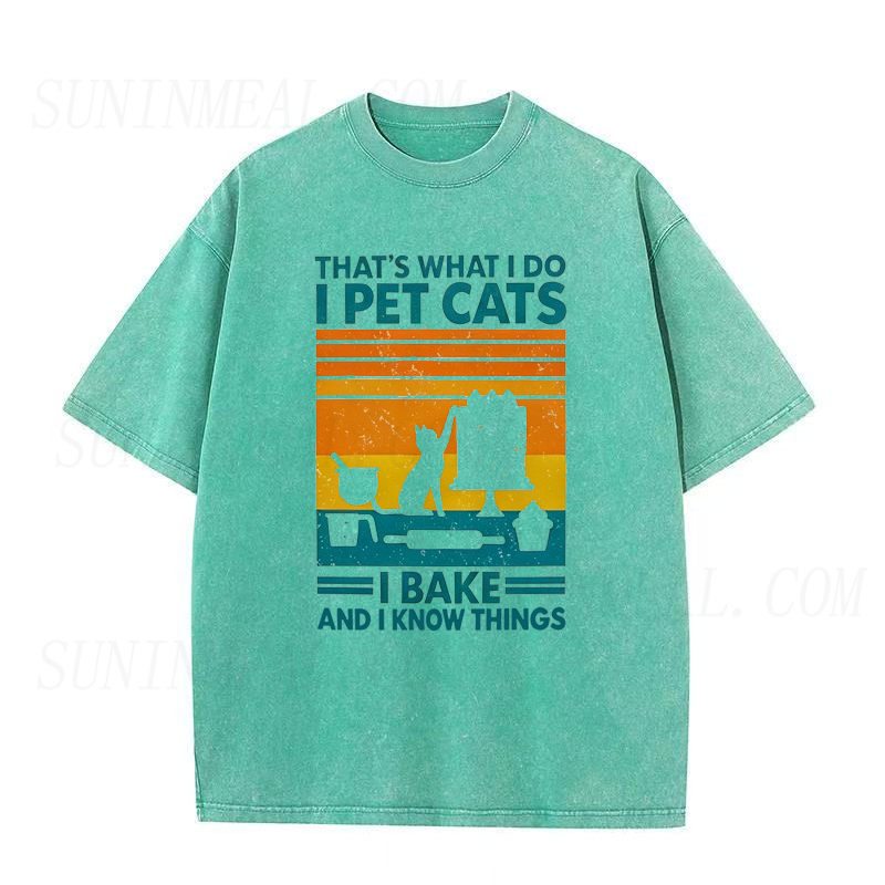 I Pet Cats & Bake Unisex Tee