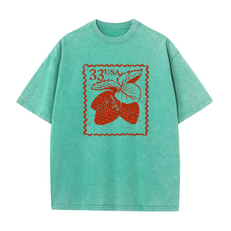 ストロベリーポステッジ ユニセックスTシャツ