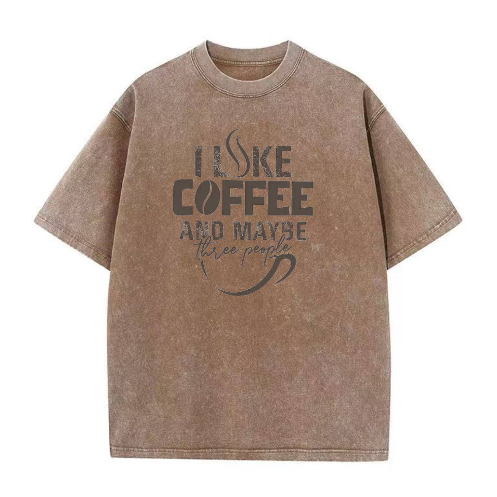 「コーヒーが好き」と「たぶん3人」ユニセックスTシャツ