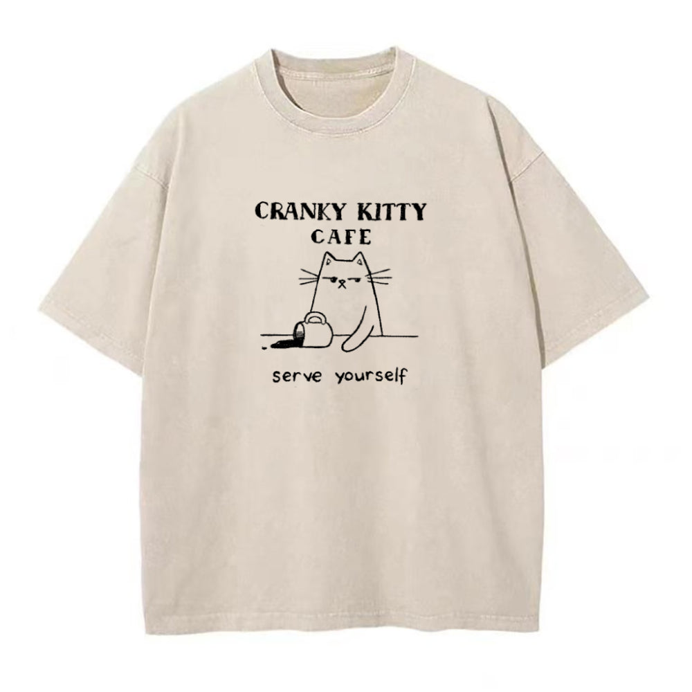 クランキーキティカフェ サーブユアセルフ ユニセックスTシャツ