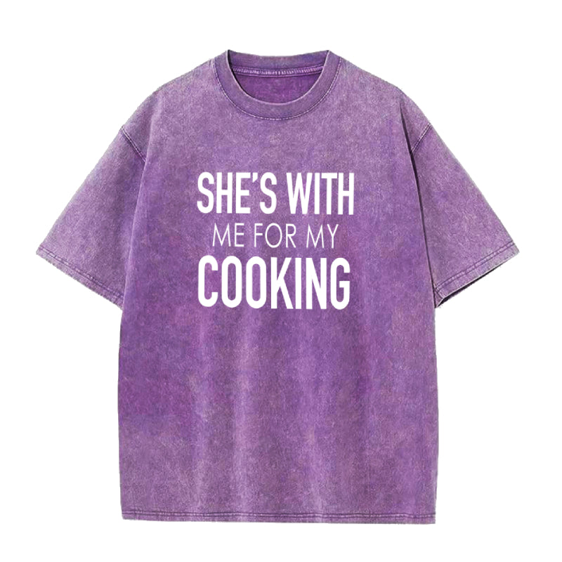 She's with Me for My Cooking ユニセックスTシャツ