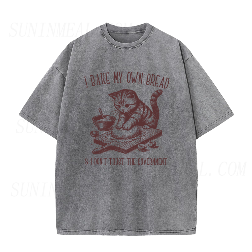 Vintage Cat Baking Bread Unisex Tee