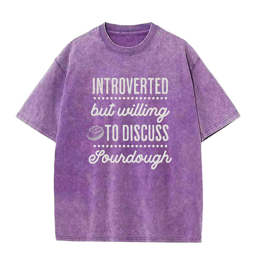 内向的だけど議論は好き サワードウ ユニセックス Tシャツ