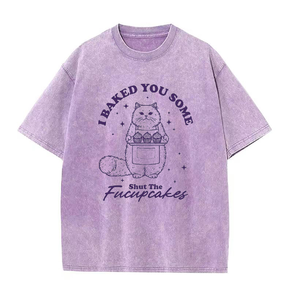 シャット・ザ・フカップケーキのユニセックスTシャツを焼きました