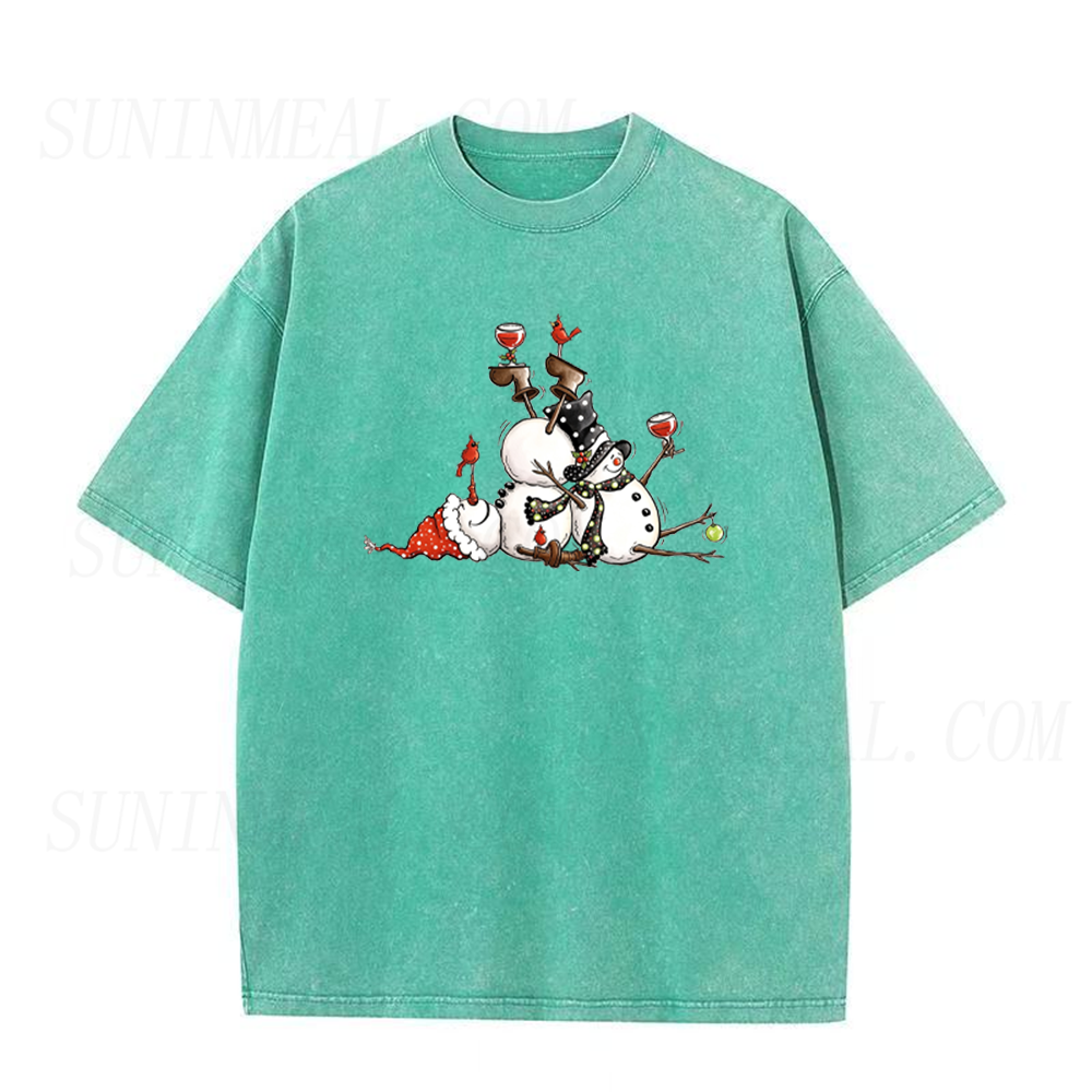 Funny Snowmen Drinking Wine Unisex Tee
