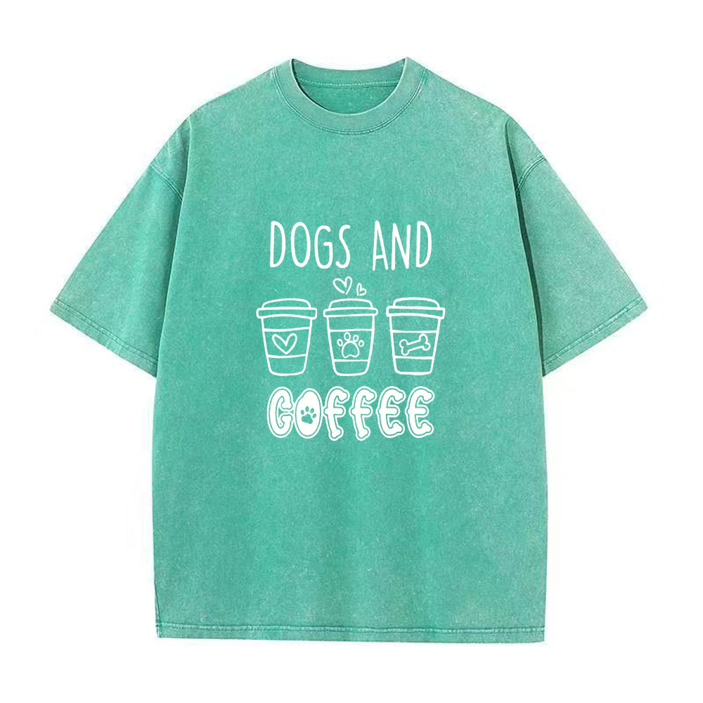 犬とコーヒー ユニセックスTシャツ