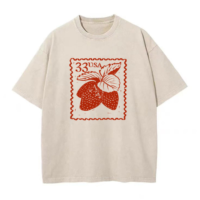 ストロベリーポステッジ ユニセックスTシャツ