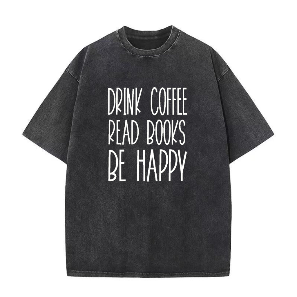 コーヒーを飲んで本を読んで幸せになろうユニセックスTシャツ