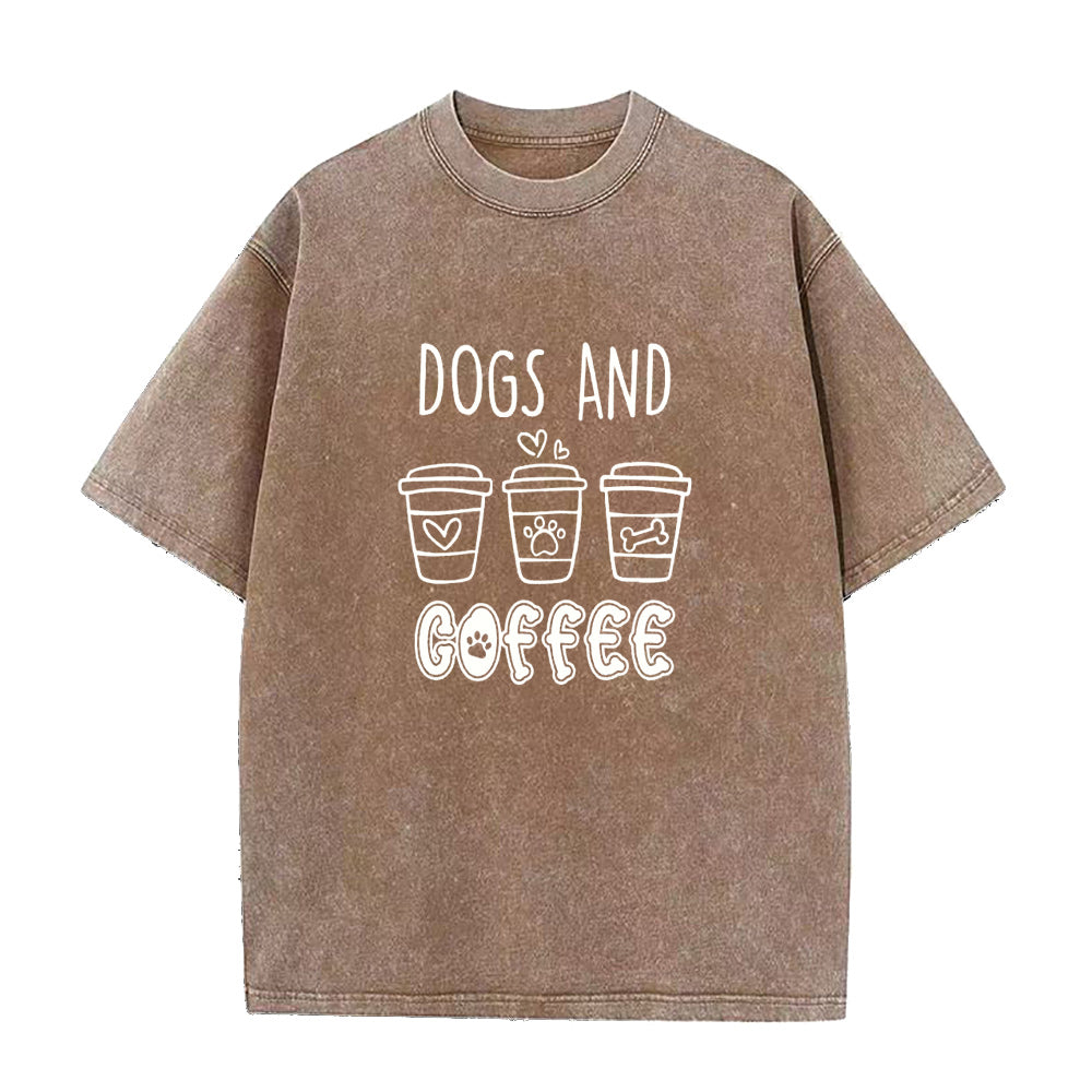 犬とコーヒー ユニセックスTシャツ